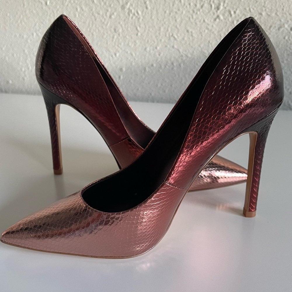 Aldo Lala Bronze Metallic Ombre Snakeskin Embossed Pump Size 7, Pointed Toe.